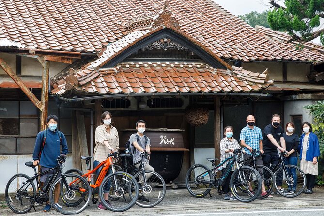 Guided Cycling Tour in Hagi With Sake Brewery Visit - Key Points