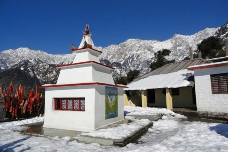 Guided Day Hike to Guna Devi Temple From Mcleodganj - Exploring Bhated Nallah