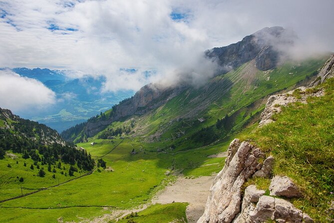 Guided Day Trip to Lucerne and Mt. Pilatus From Zurich With Local - Exploring Lucerne