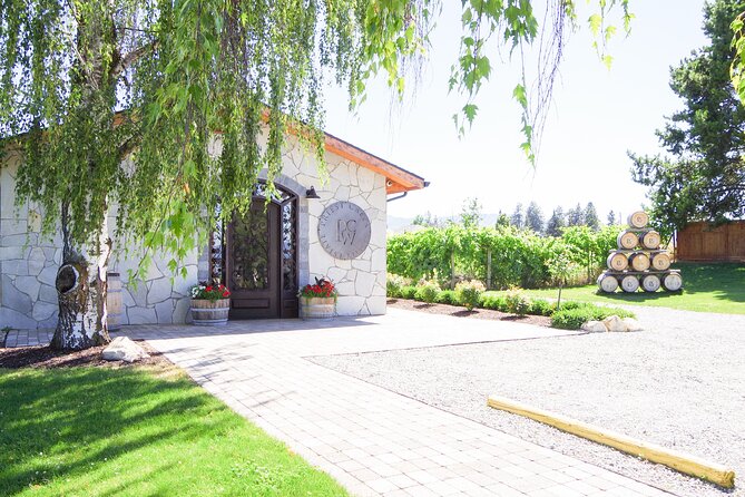 Guided E-Bike Wine Tour With Tastings and Lunch - Biking Essentials