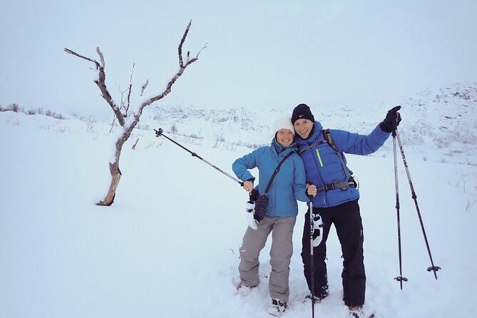 Guided Easy Snowshoeing With a Visit to Local Café - Inclusions