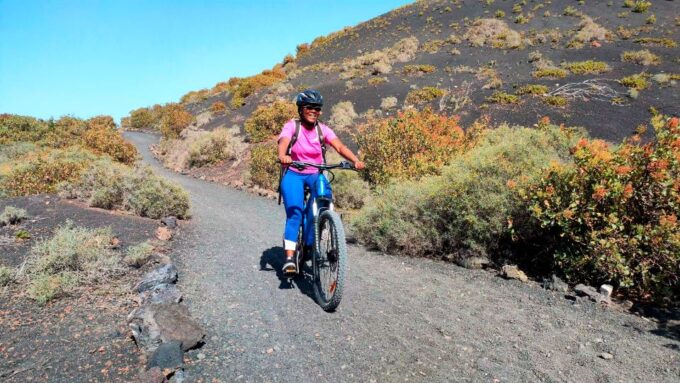 Guided Ebike Tour Among the Volcanoes of Lanzarote - Return Journey