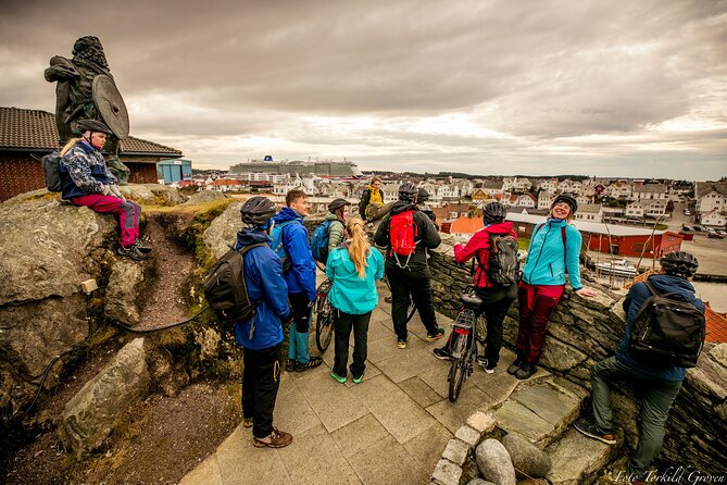 Guided El-Bike Tour in the City of Haugesund and Coastal Path - Recommended Attire
