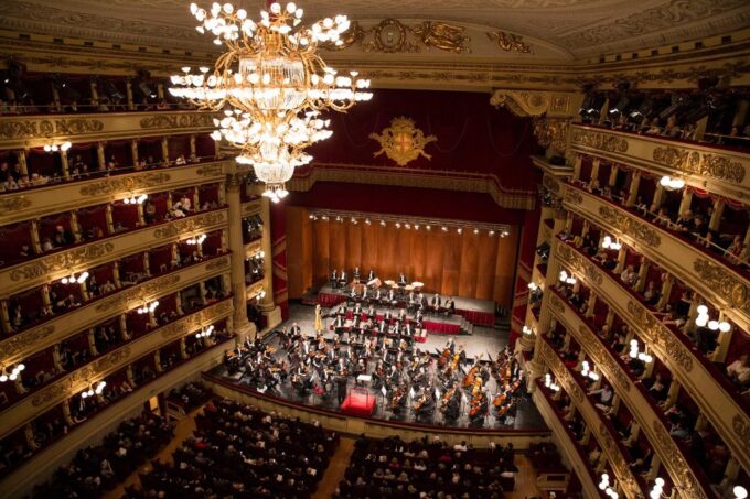 Guided Experience at La Scala - Milans Cultural Identity
