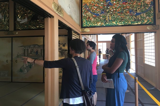 Guided Half-day Tour (AM) to Nagoya Castle & Tokugawa Museum and Garden - Nagoya Castle Exploration