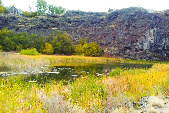 Guided Half-Day Tour to Dierkes Lake & Shoshone Falls - Picturesque Snake River Canyon