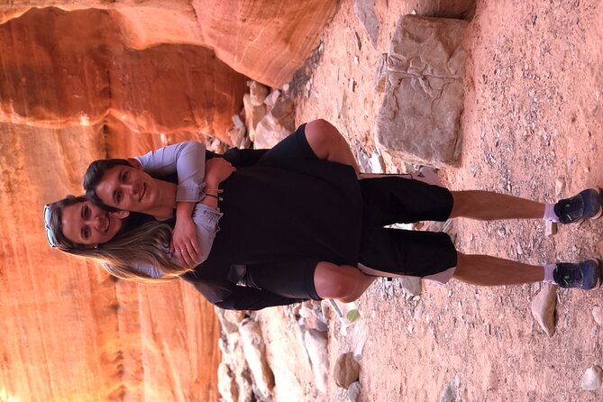 Guided Hike Through Peek-A-Boo Slot Canyon (Small Group) - Logistics and Meeting Point