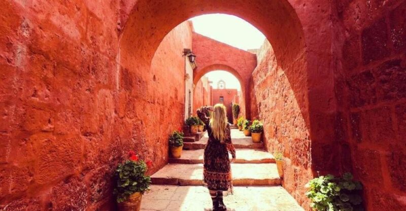 Guided in Arequipa and the Monastery of Santa Catalina - Itinerary Highlights