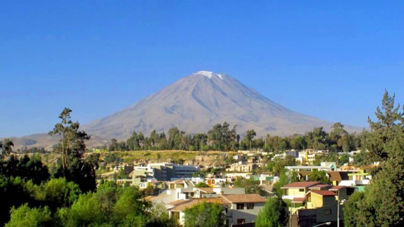 Guided in Arequipa and the Monastery of Santa Catalina - Exploring the White City