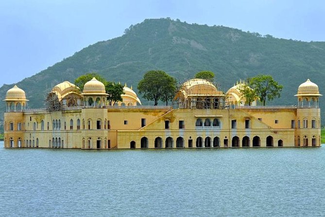 Guided Jaipur Tour Including Amber Fort, City Palace & Hawa Mahal With Lunch - Discovering City Palace