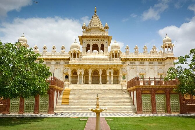 Guided Jodhpur City Day Tour From Jaipur With Lunch & Entry - Immerse in the Serene Mandore Gardens