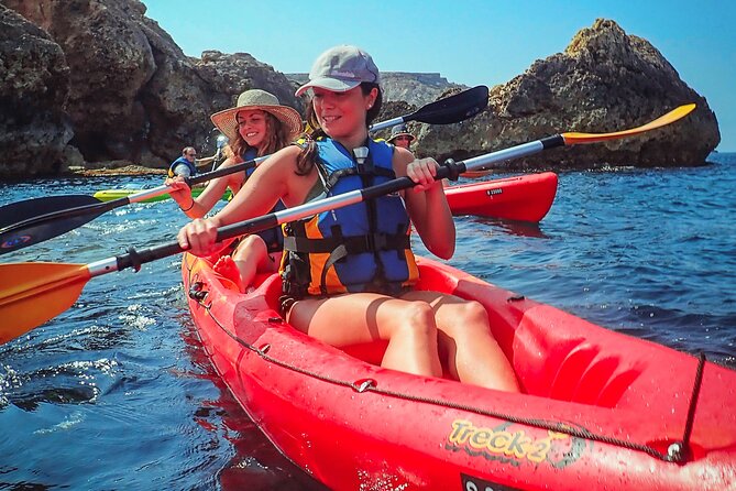 Guided Kayak Tour in St Pauls Island - Key Points