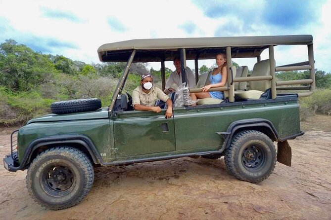 Guided Leopard Safari in Yala National Park in a Land Rover Defender - Customer Reviews and Guide Expertise
