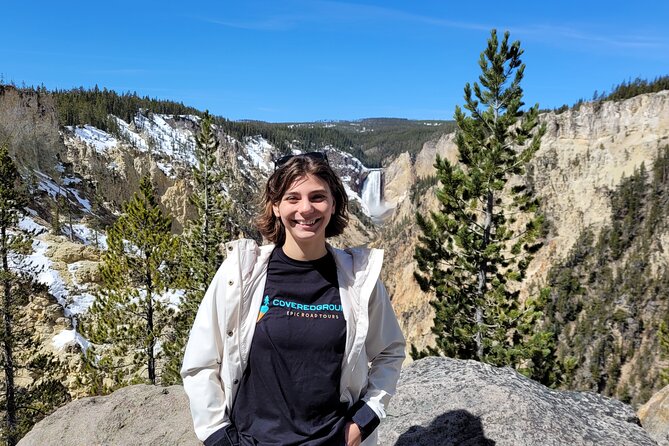 Guided Lower Loop of Yellowstone Tour From Cody, WY - Tour Group Size and Accessibility