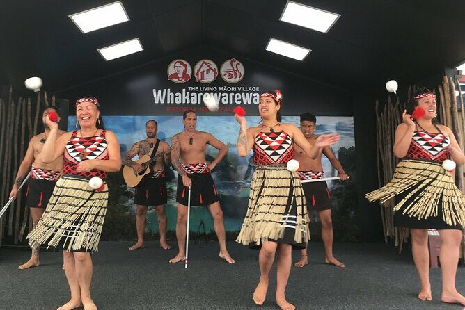 Guided Mori History and Culture Tour to Rotorua and Tauranga - A Closer Look at the Tour Experience