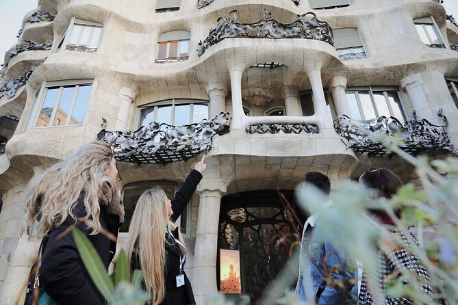 Guided Morning Tour of La Pedrera and Optional Casa Batlló Ticket - Optional Casa Batlló Skip-the-Line Ticket