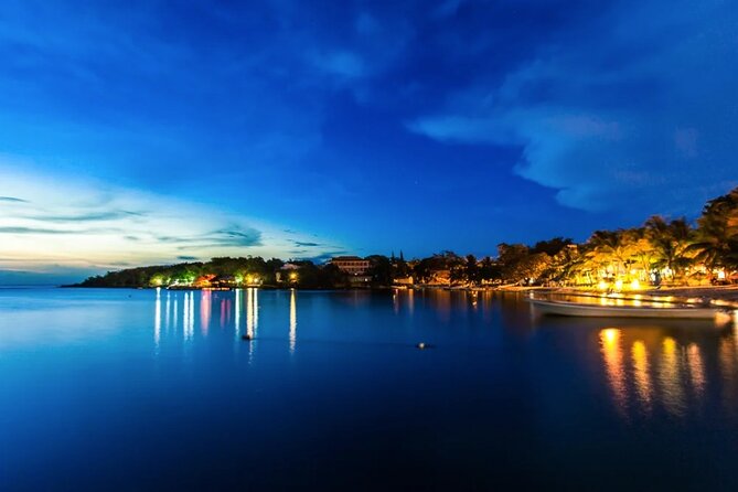 Guided Night Snorkeling in Roatan - Location and Meeting Points