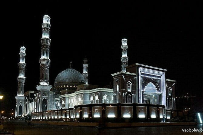 Guided Night Time Tour of Astana in a Private Car - Key Points