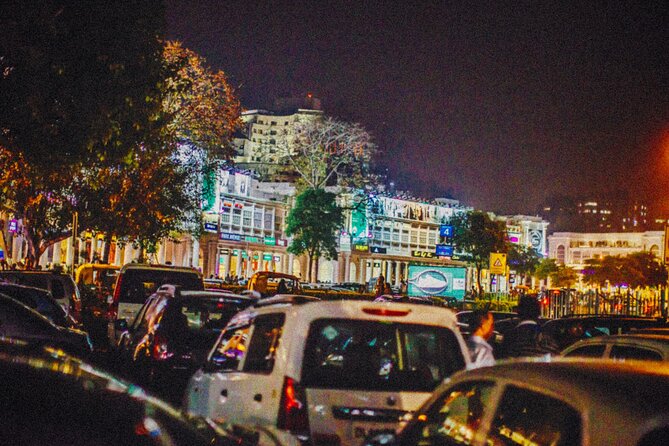Guided Night Walking Tour in New Delhi - Explore the Best Nightlife With a Local - Navigating the Bustling Markets at Night
