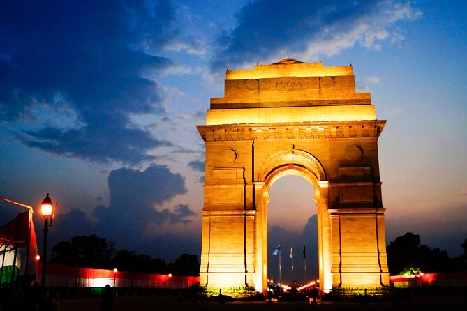 Guided Night Walking Tour in New Delhi - Explore the Best Nightlife With a Local - Unveiling the Citys Architectural Wonders