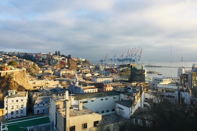 Guided Panoramic Tour in Valparaíso - Accessibility and Transportation