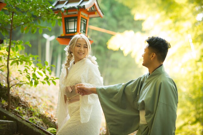 Guided Photoshoot of Fushimi Inari Shrine and Secret Bamboo Grove - Highlights of the Tour