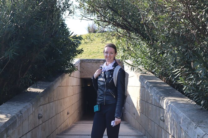 Guided Private Tour to Ancient Vergina and Veria City - Key Points