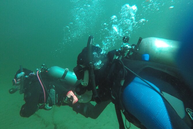 Guided SCUBA Shore Dive for Certified Divers 2 States in One - Meeting and Transportation