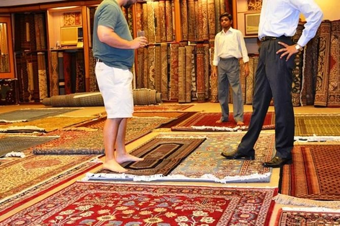 Guided Shopping Tour of Old Delhi and New Delhi - Chandni Chowk Highlights