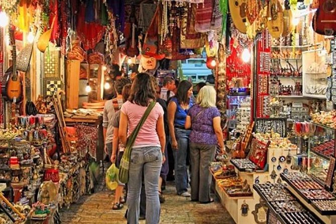 Guided Shopping Tour of Old Delhi and New Delhi - Connaught Place Highlights