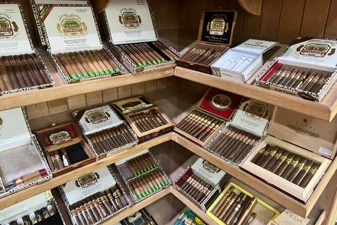 Guided Shopping Tour to Bella Mare Store (Cigars, Chocolate, Rum and Souvenirs) - Highlights of the Tour