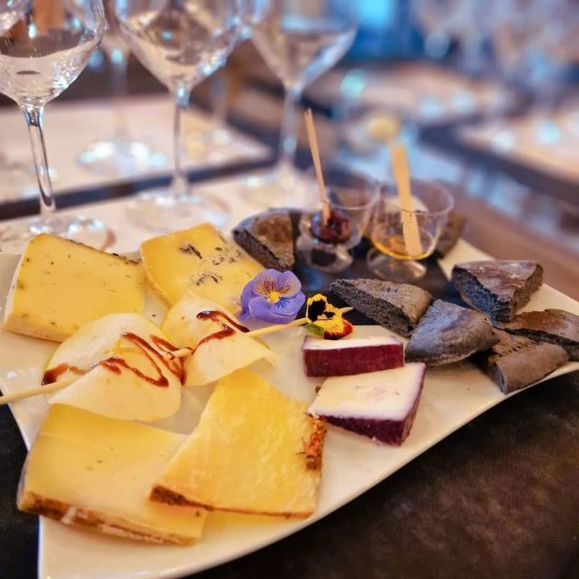 Guided Tasting of Local Wines - Expanding Your Tasting Experience