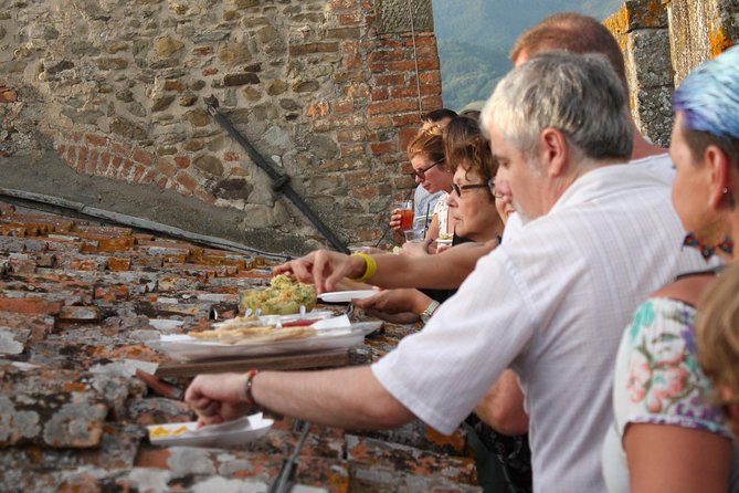 Guided Tour and Aperitif on the Battlements of the Castle of Scarperia - Apericena: Tuscan Delicacies Unveiled