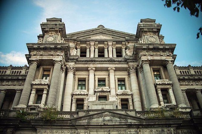 Guided Tour: Brussels, 1000 Years of Struggles - Exploring the Citys History