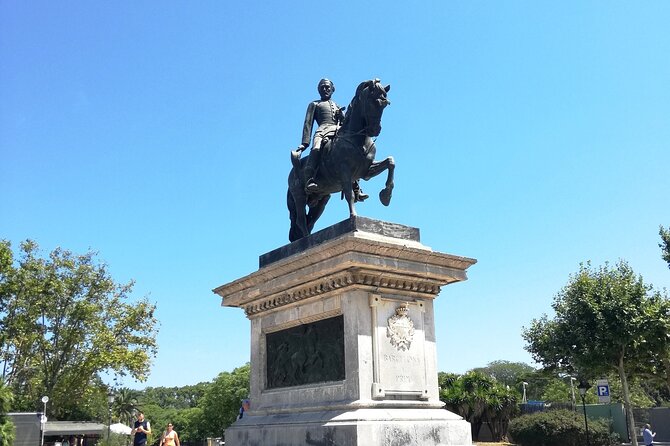 Guided Tour Ciutadella Park Nature, Triumphal Arch and Gaudí in Barcelona. - Accessibility