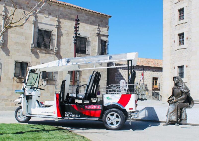 GUIDED TOUR IN A TUK TUK TOURS ÁVILA IN THE MOST COMFORTABLE WAY - Knowledgeable and Charming Guides
