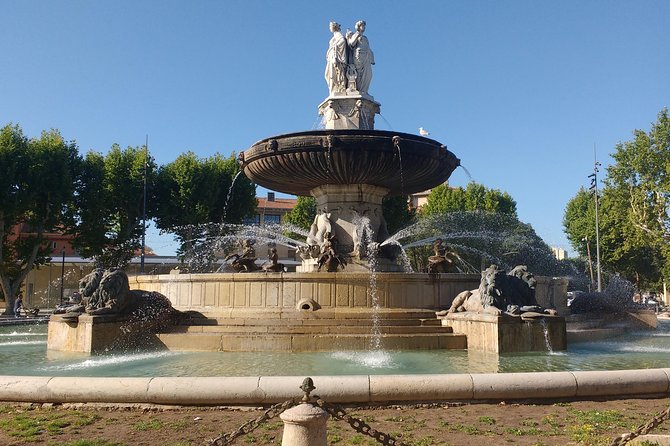 Guided Tour in Aix-en-Provence: Historical Old City - Picturesque Architecture and Monuments
