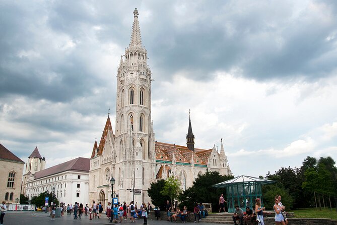 Guided Tour in Budapest Castle District - Tour Duration and Group Size