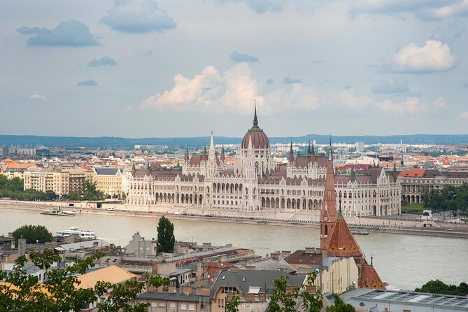 Guided Tour in Budapest Castle District - Optional Matthias Church Visit