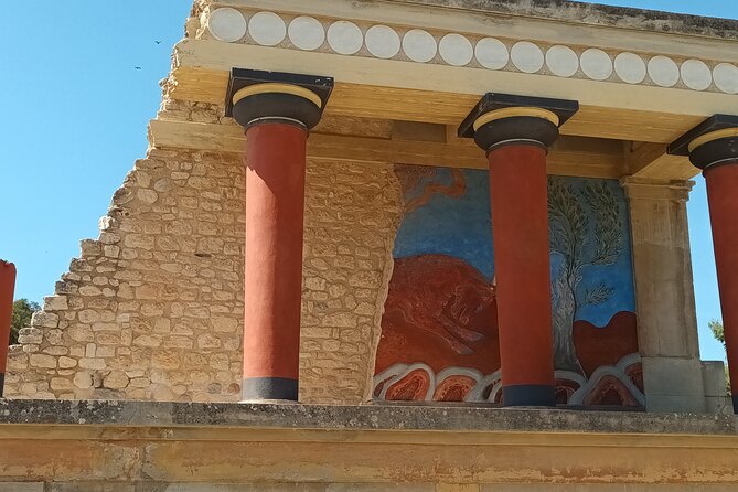 Guided Tour in Knossos Palace - Highlights of Knossos Palace