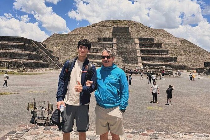 Guided Tour in Teotihuacan with Cave Breakfast and Transportation - Starting the Day: Pickup and Transportation