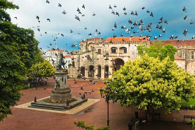 Guided Tour in the Colonial Zone of Santo Domingo - Meeting and Pickup