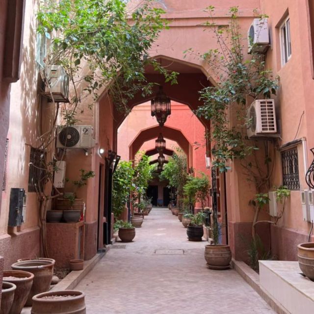 Guided Tour, Majorelle Garden YSL Monument Market & Transfer - Transportation Details