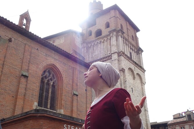 Guided Tour of Albi at the Time of the Cathedrals - Immersive Tour With a Period Costume