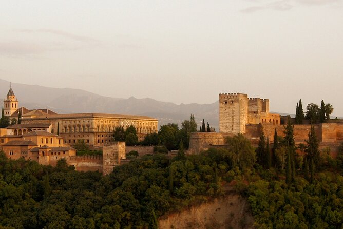 Guided Tour of Alhambra and Generalife With Nasrid Palaces - Cancellation and Refund Policy
