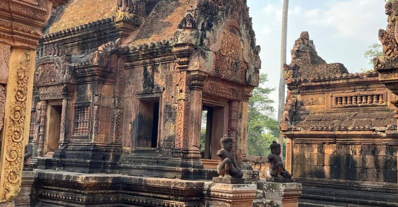 Guided Tour of Angkor Wat, Bayon, Ta Prohm, and Banteay Srei - Bayon Temple