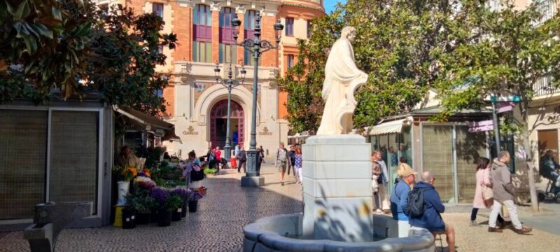 Guided Tour of Cádiz: Stories From the Hand of a Local Guide - Key Points