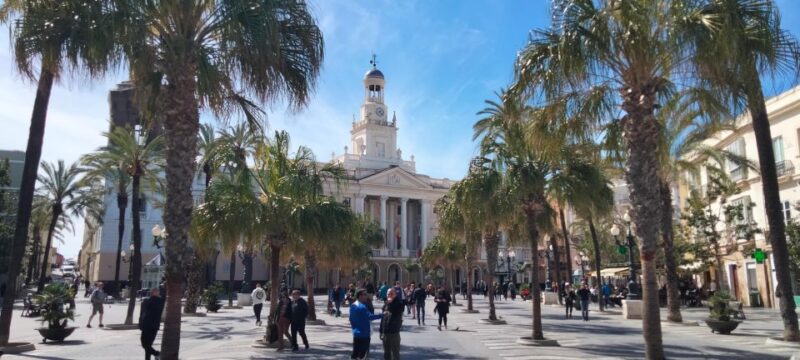 Guided Tour of Cádiz: Stories From the Hand of a Local Guide - Participant Feedback