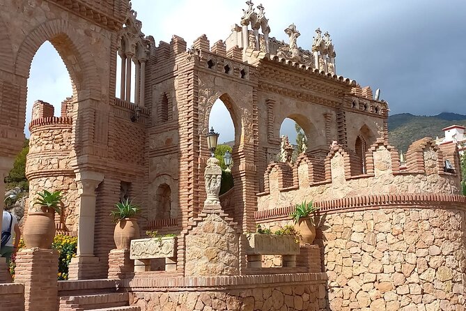 Guided Tour of Castillo Colomares - Navigating the Tour Logistics