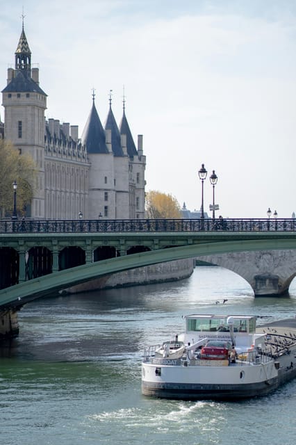 Guided Tour of Cite and Notre Dame + Sainte Chapelle Entry - Itinerary and Main Stops